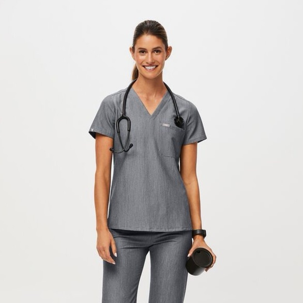 FIGS 1-POCKET SCRUB TOP GRAPHITE
